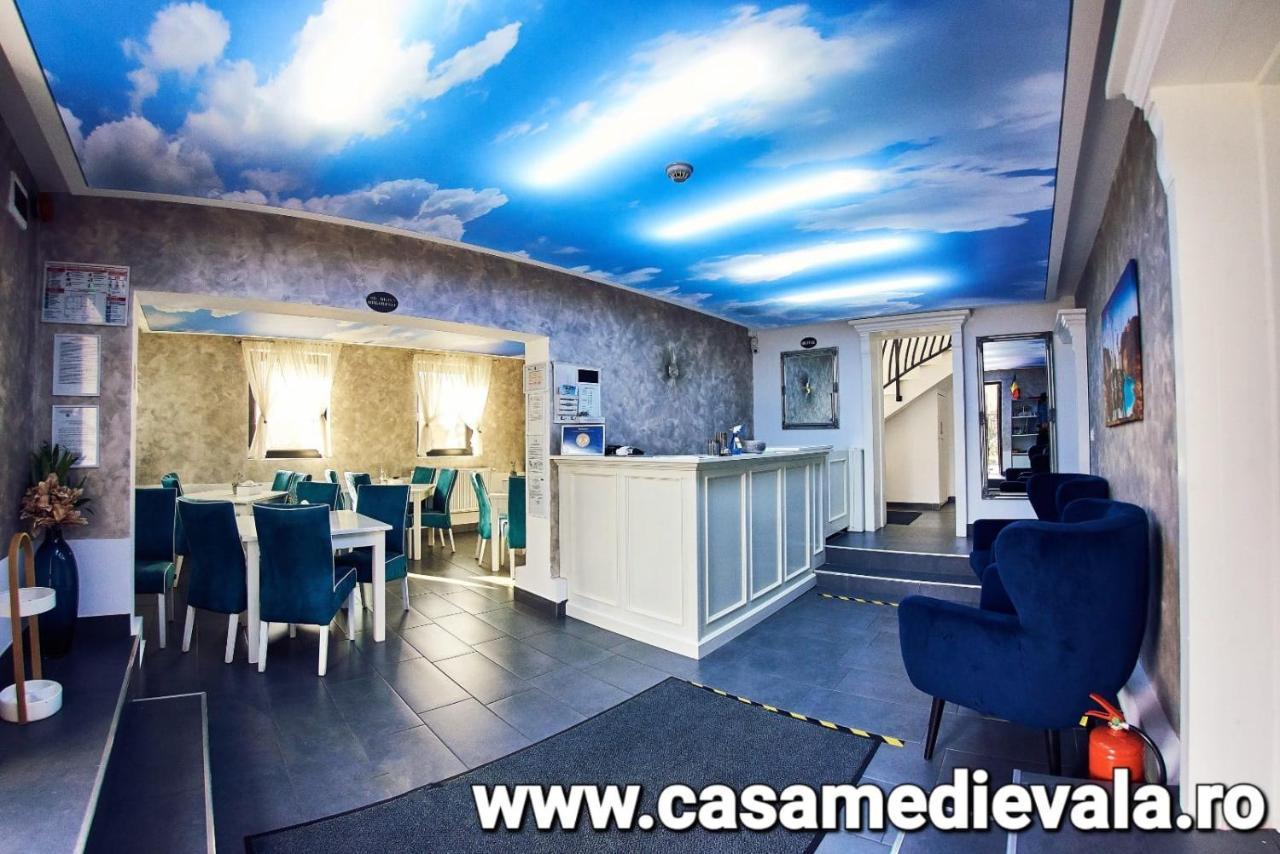 Boutique Hotel Casa Medievala Curtea de Argeş Exterior foto